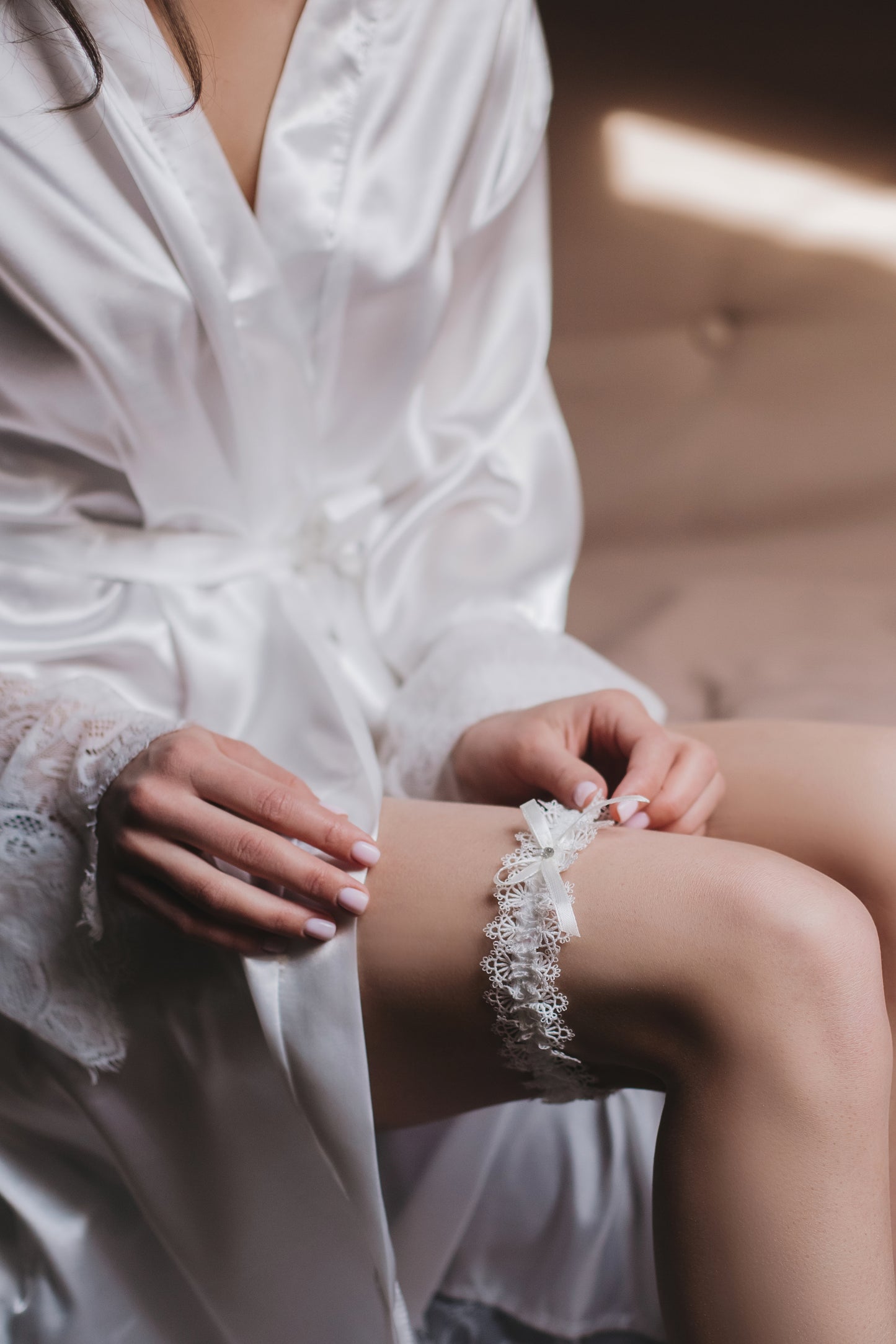 Elegantes Hochzeitsstrumpfband aus Spitze mit Schleife